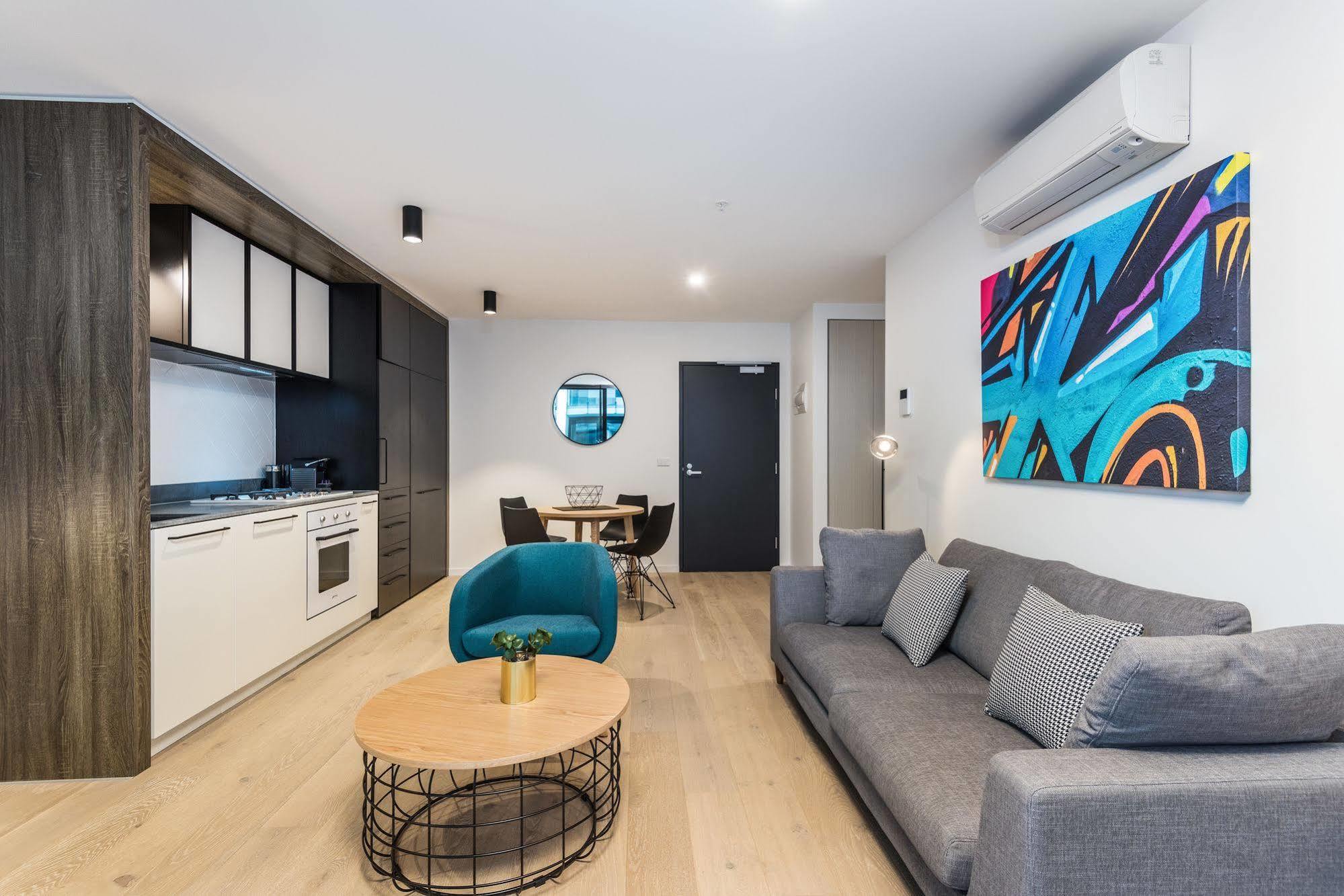 Playhouse Apartments Abbotsford เมลเบิร์น ภายนอก รูปภาพ