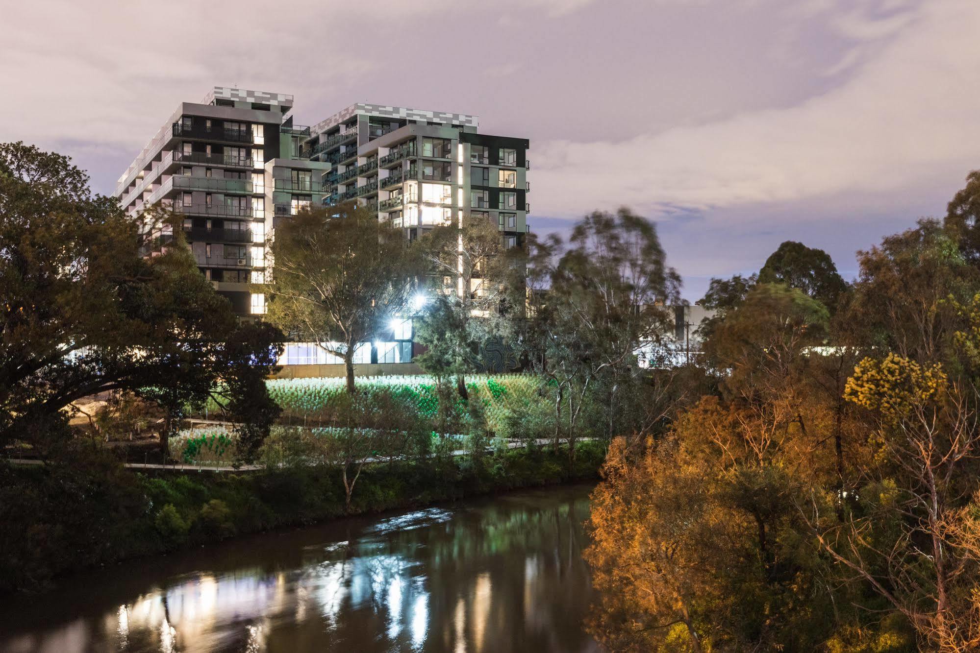 Playhouse Apartments Abbotsford เมลเบิร์น ภายนอก รูปภาพ